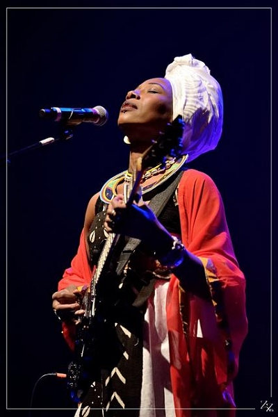 NIK_990059 Fatoumata Diawara 31-01-2019 (Zz) (p).jpg